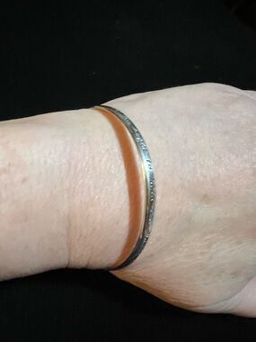 Sterling Silver 915 Engraved size 6.5 Bangle Cuff Bracelet. Dedication to Mom.